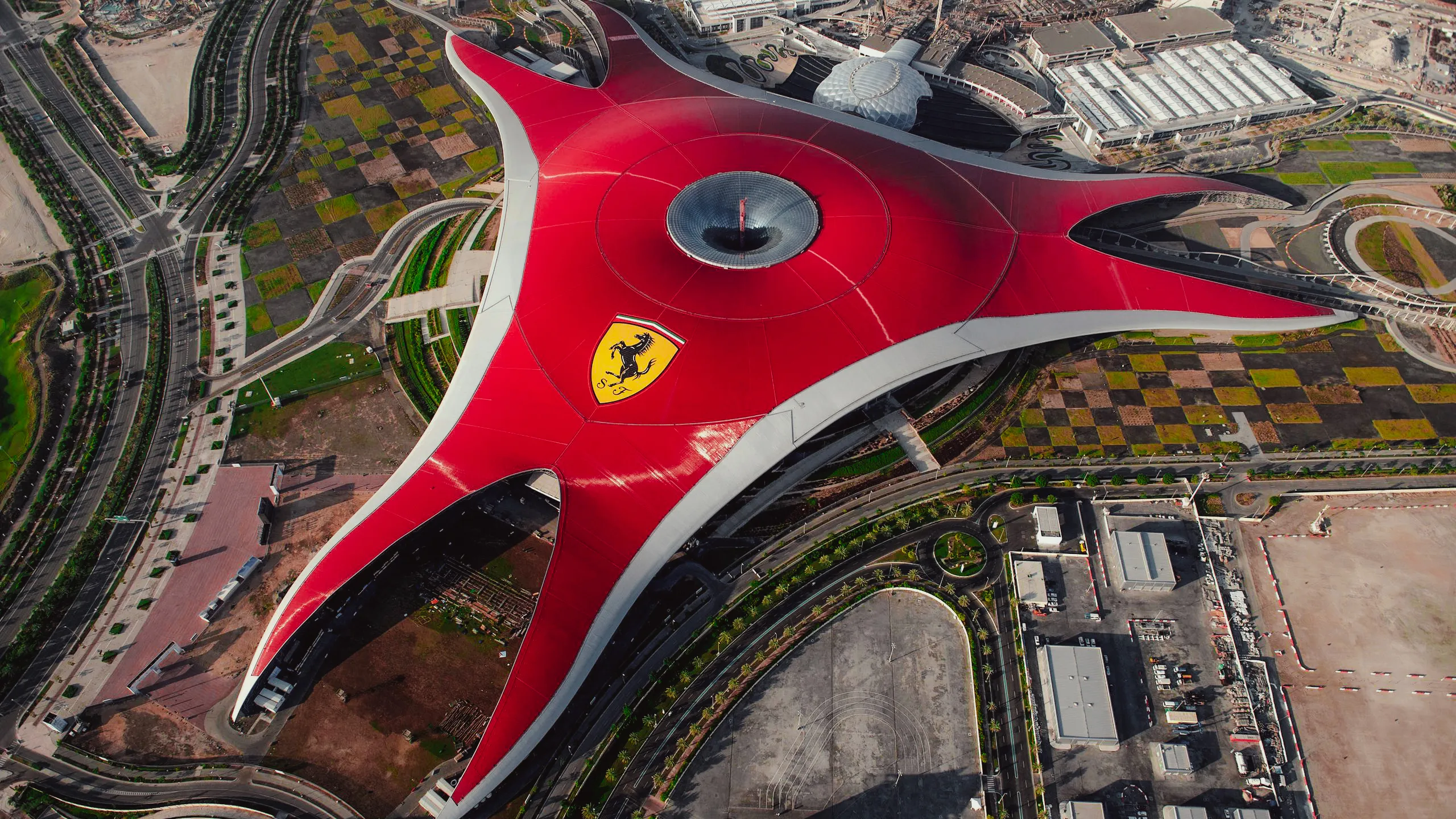 Ferrari World Abu Dhabi élménypark